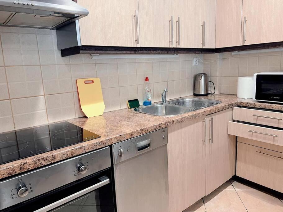 Charming 2Bedroom Apartment With Parking Athens Exterior photo